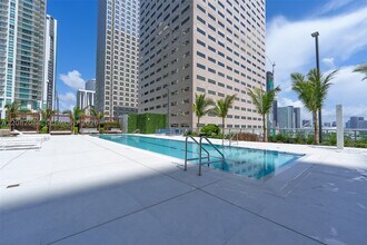 Building Photo - 325 S Biscayne Blvd