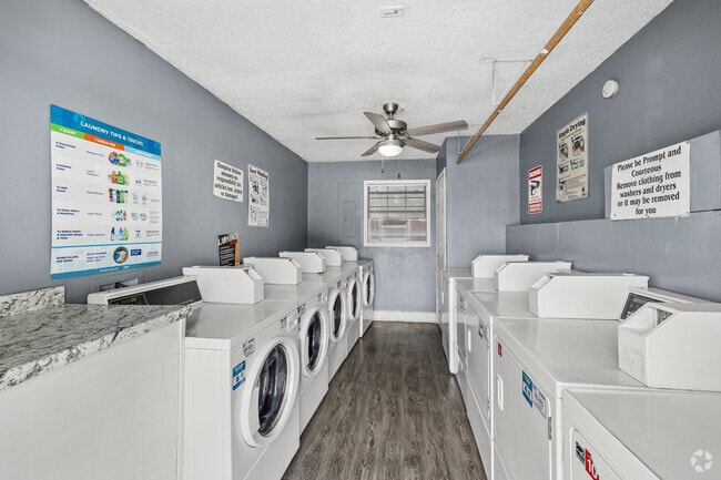 Laundry Center - Hampton Townhomes