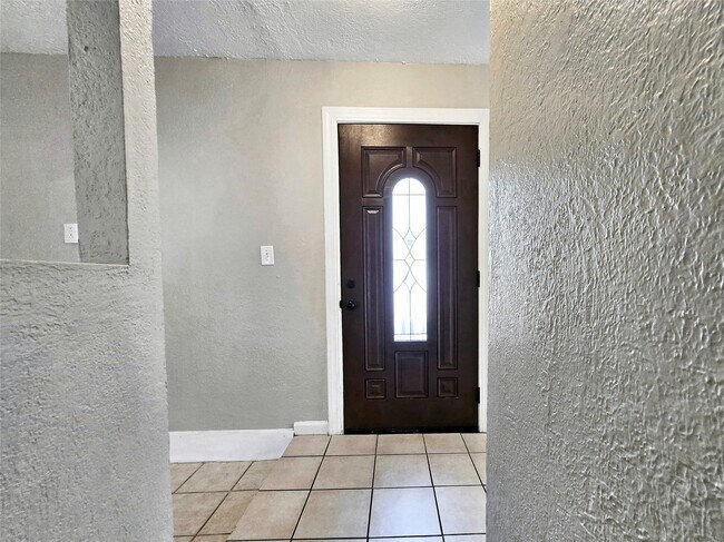 Building Photo - 4429 W Cypress Villas Dr