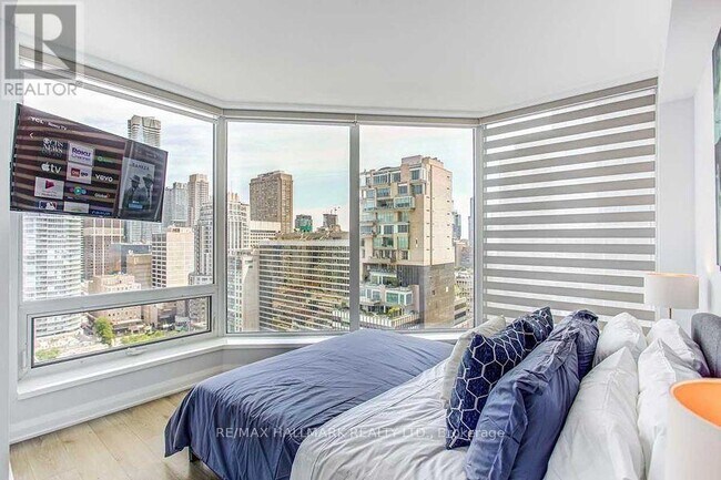 Photo du bâtiment - 155 Yorkville Ave