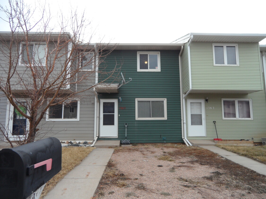 Primary Photo - 1365 N 18th St