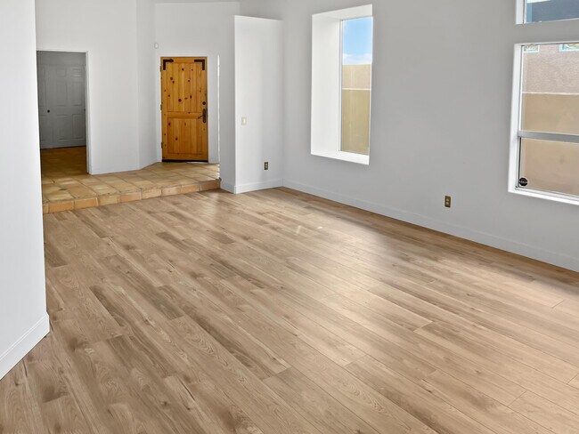 Foto del edificio - 54670 Avenida Alvarado