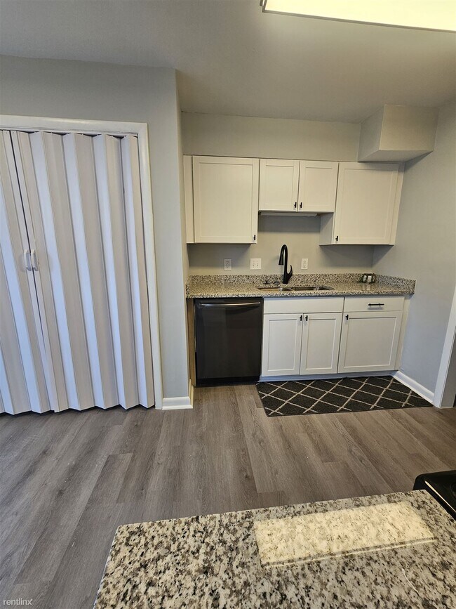 Foto del edificio - 3 br, 2.5 bath Townhome - 6905 Cleaton Dri...