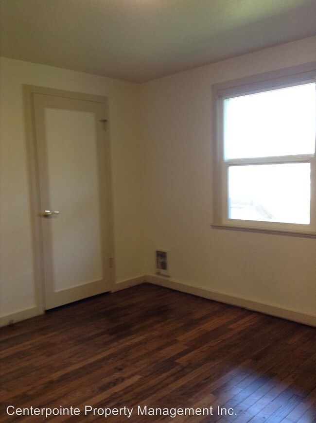 Building Photo - 2 br, 1 bath House - 449 West Agee Street