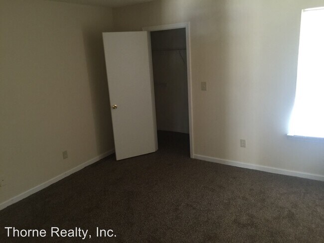 Foto del edificio - 2252 Sherwood Ave