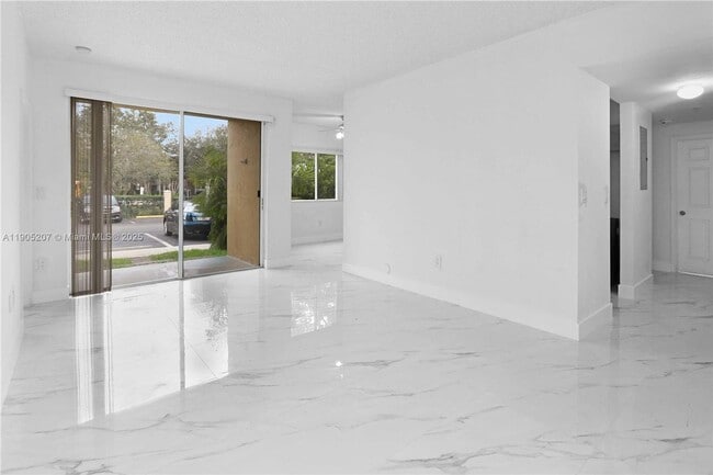 Building Photo - 7085 Nova Dr