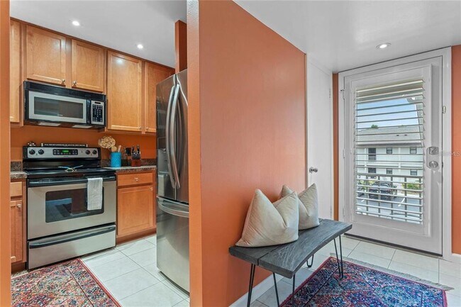 Foto del edificio - 2868 Plaza Terrace Dr