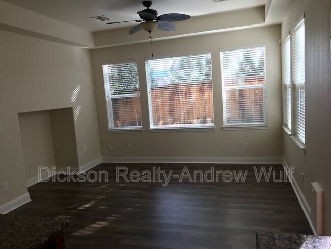 Building Photo - 2205 Heavenly View Trail