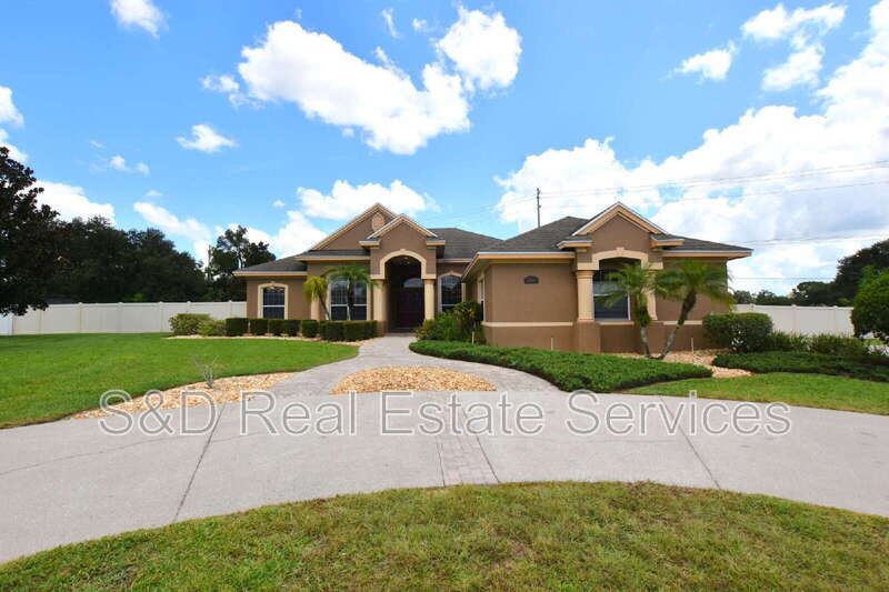 Primary Photo - 3203 Highlands Lakeview Cir