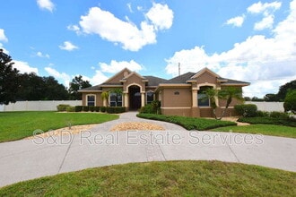 Building Photo - 3203 Highlands Lakeview Cir
