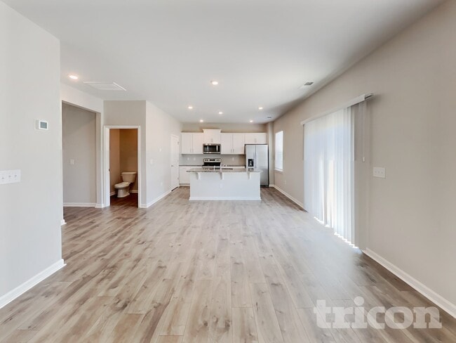 Building Photo - 134 Rivercamp St