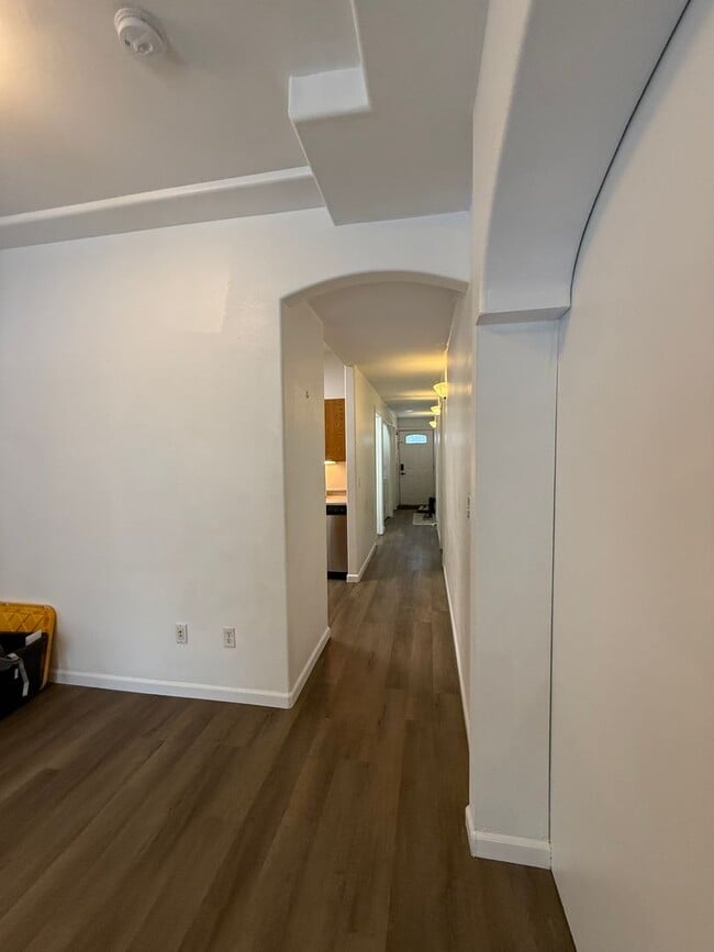 Building Photo - Parham McCormick Rd