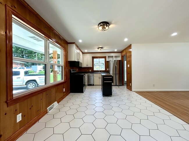 Foto del edificio - 4310 Woodgreen Terrace