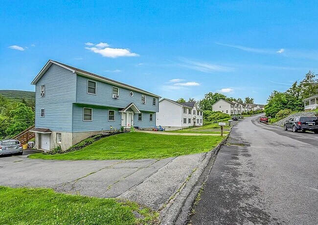 Building Photo - 119 Fern Way