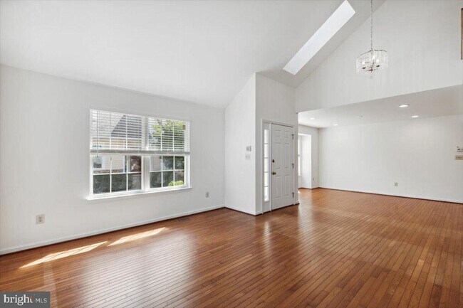 Foto del edificio - 146 Canterbury Ln