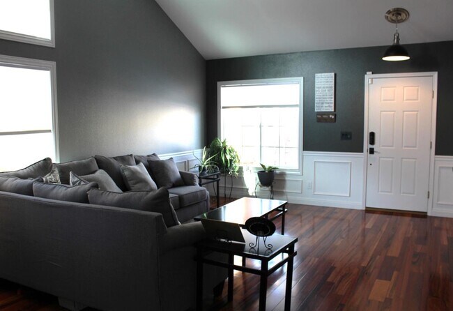Foto del edificio - 7258 Grand Prairie Dr