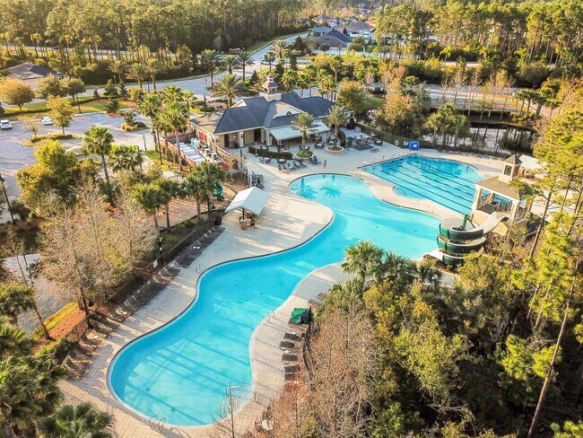 Foto del edificio - 1208 Castle Trail Dr