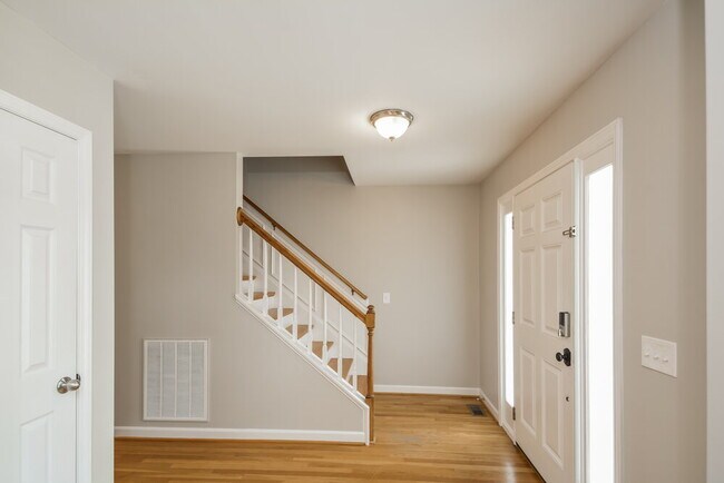 Foto del edificio - 508 Lakeview Ave
