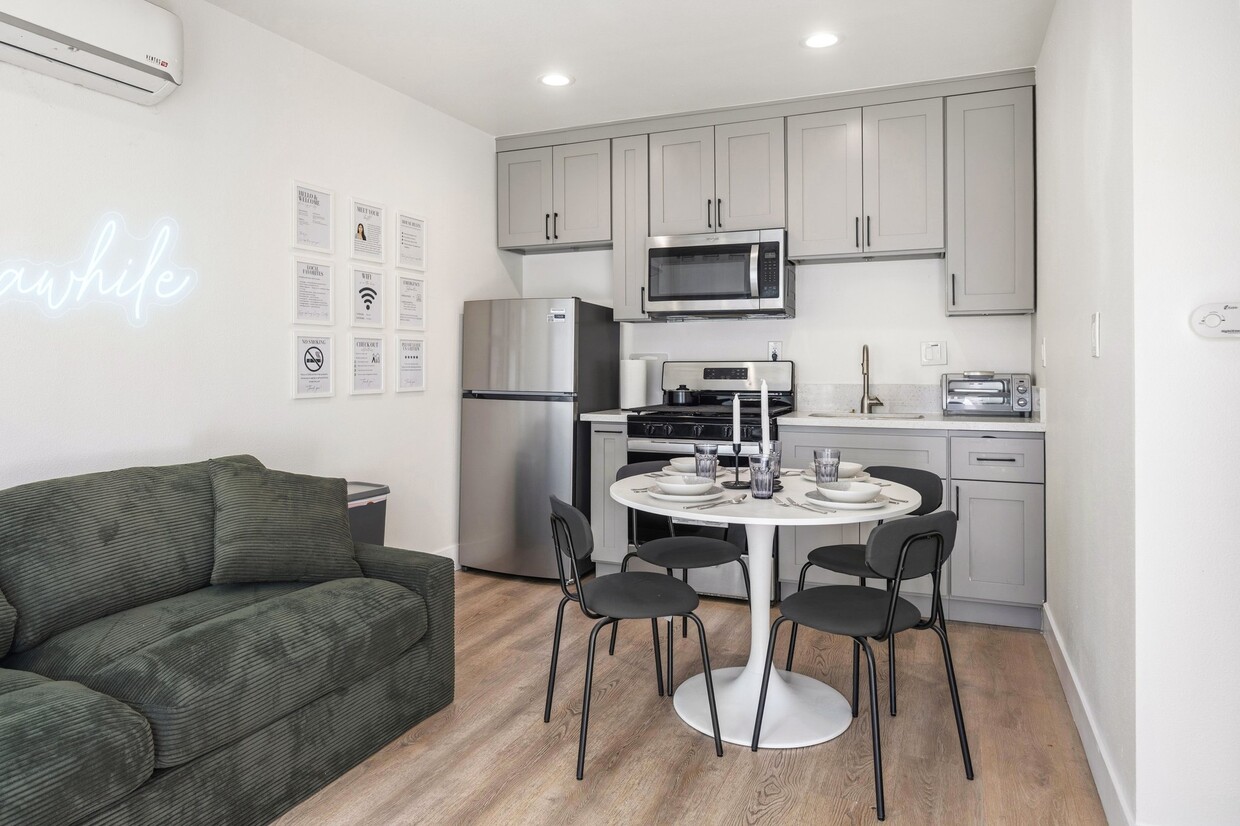 Photo - 10041 Crosby Ave (Garden Grove, CA)
