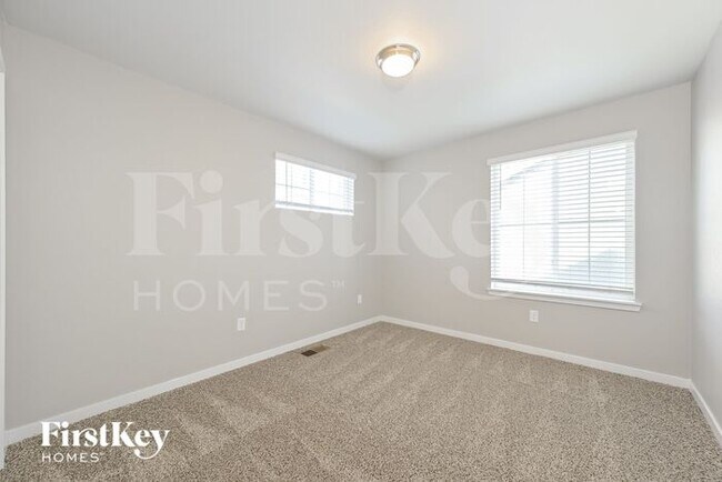 Foto del edificio - 10993 Vaughn St