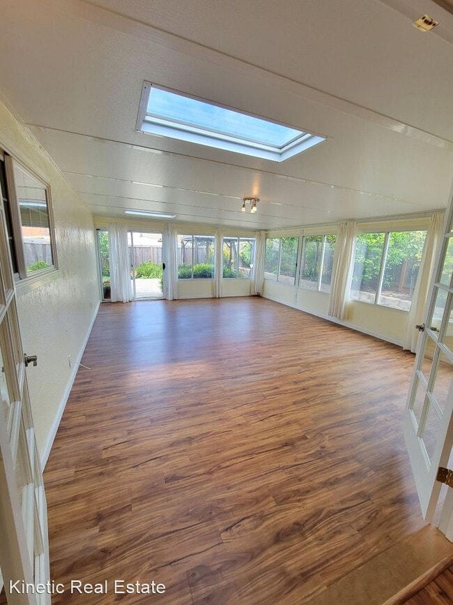 Foto del edificio - 3 br, 2 bath House - 2037 Southwood Dr.