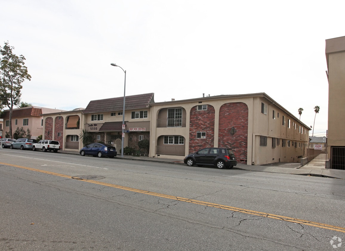 5330 Franklin Ave, Los Angeles, CA 90027 Apartments in Los Angeles