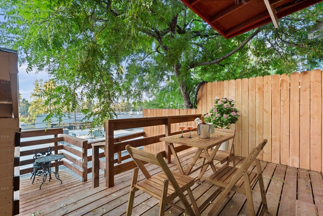 Building Photo - 4191 Sunswept Dr