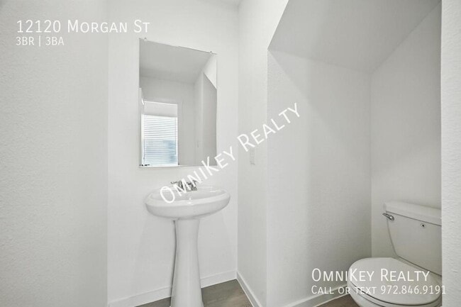 Building Photo - 12120 Morgan Dr