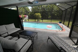 Building Photo - 206 Cape Coral Pkwy W