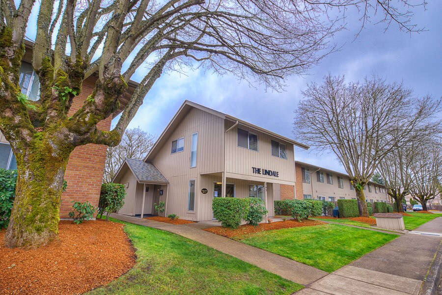 Lindale Apartments in Springfield, OR