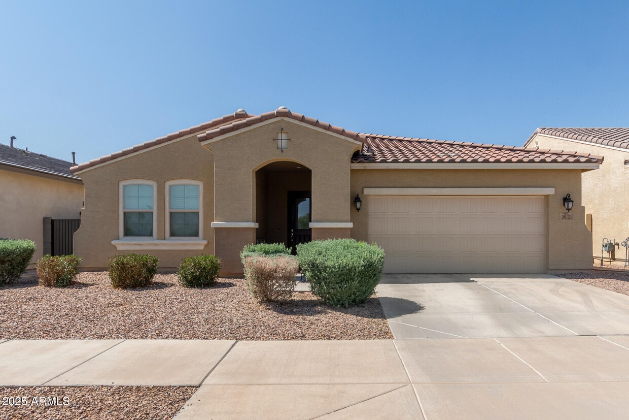 Foto principal - 5612 N 109th Ave