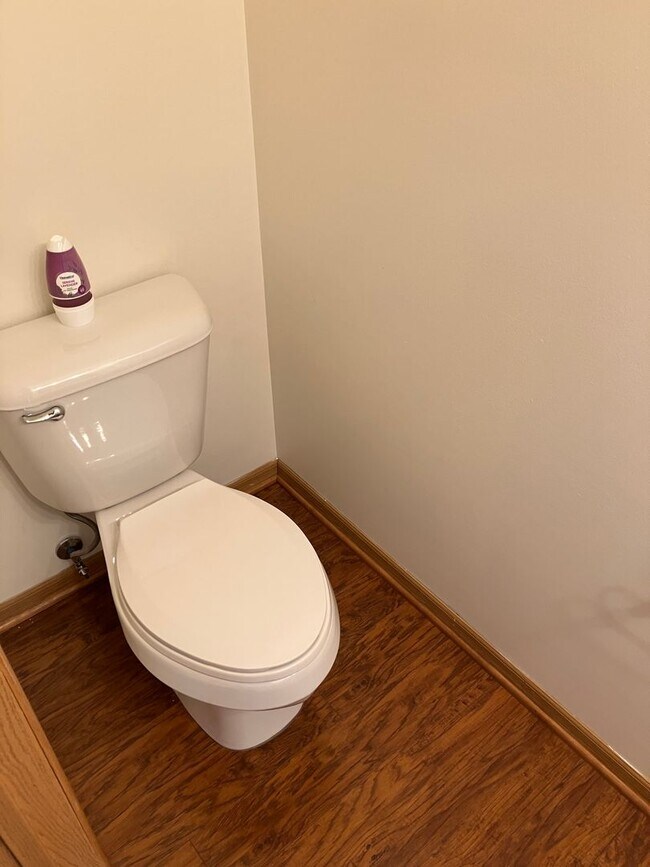 Foto del edificio - 1046 Laurel Tree Ct