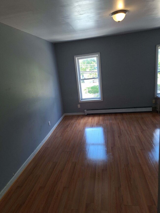 Spacious Living Room - 362 Brunswick Ave