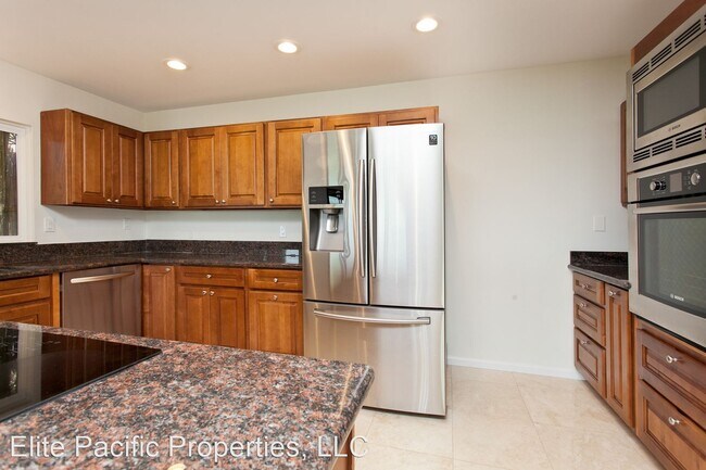 Building Photo - 3 br, 2.5 bath House - 1194 C Kamahele Street