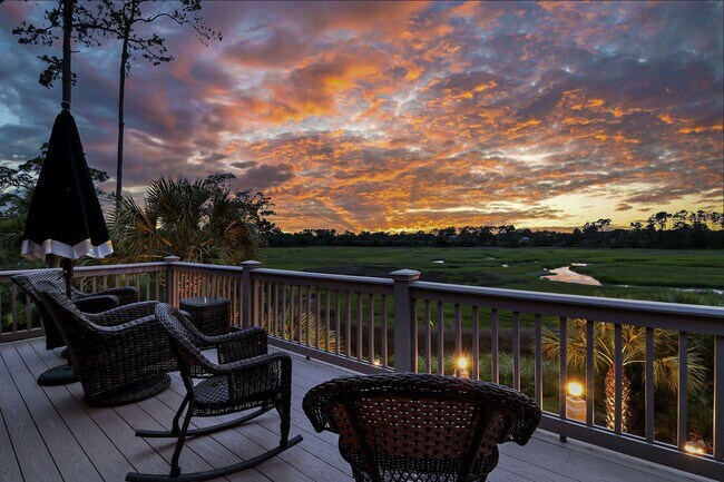 Foto del edificio - Spectacular Sea Pines Home - Marsh/Water Views!