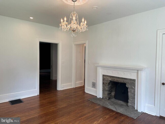 Foto del edificio - 851 Bondsville Rd