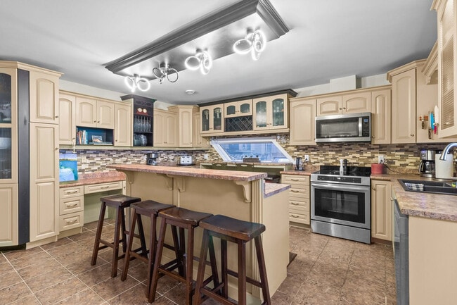 Building Photo - 17 Stanleys Rd