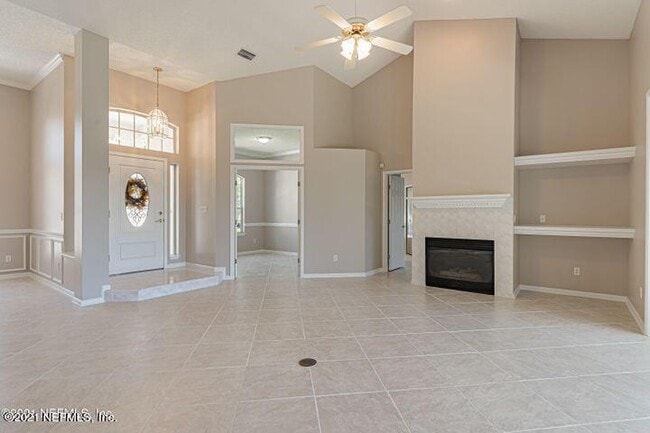 Foto del edificio - 1591 Shelter Cove Dr