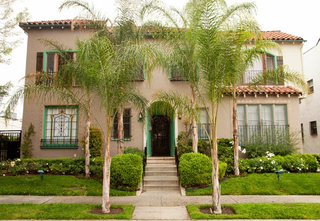 Foto principal - 655 S Dunsmuir Ave