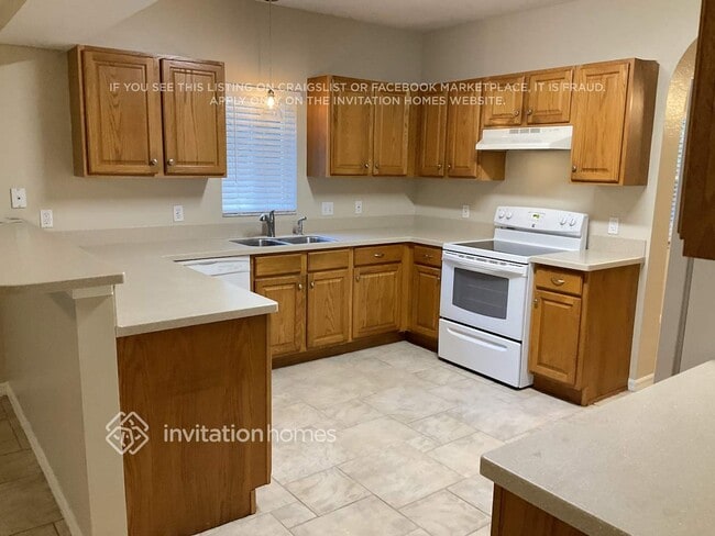 Foto del edificio - 4113 Rayburn Rd