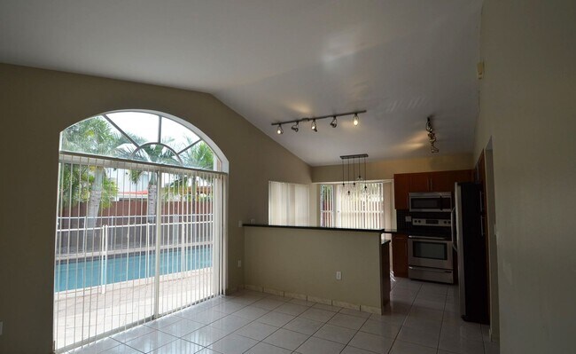 Building Photo - 7845 SW 161st Ave