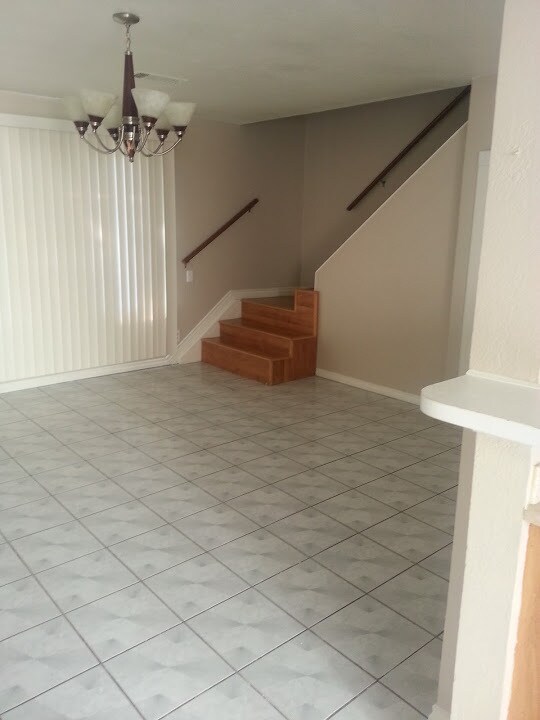 Foto del edificio - 2254 E Desert Inn Rd