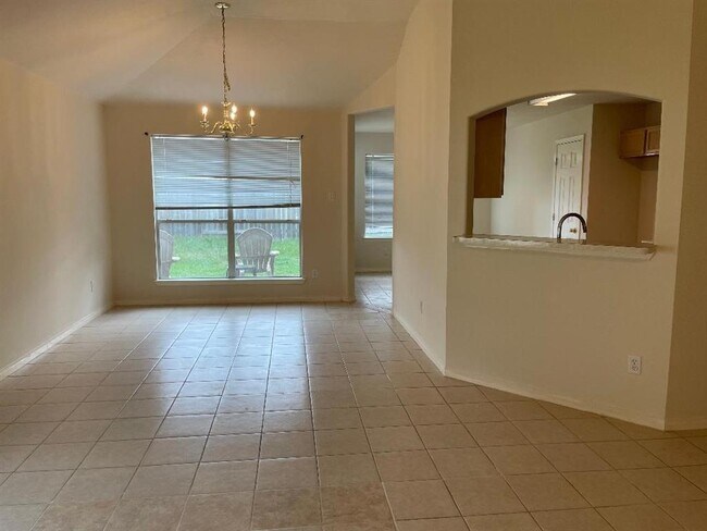 Foto del edificio - 2214 Plum Square Ct