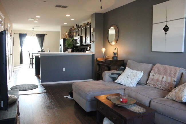 Foto del edificio - 4822 Tuscan Loon Drive