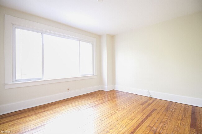 Building Photo - 616 Lodge Ave