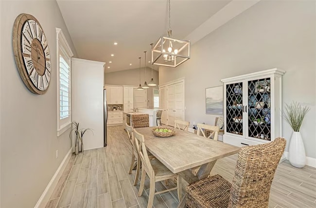 Photo - 701 21st St W House