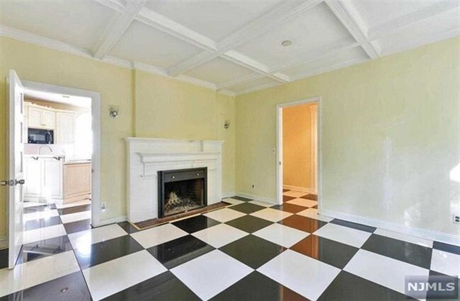 Foto del edificio - 92 Highwood Ave