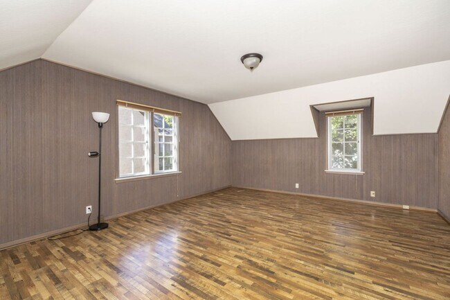 Foto del edificio - 1 Bed, 1 Bath Standalone ADU w/ Laundry & ...