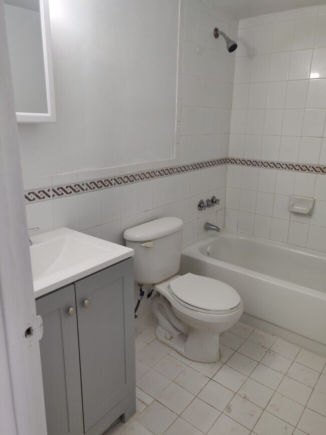 Foto del edificio - 251 NW 177th St