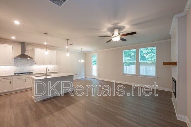 Building Photo - 717 Stickley Oak Way